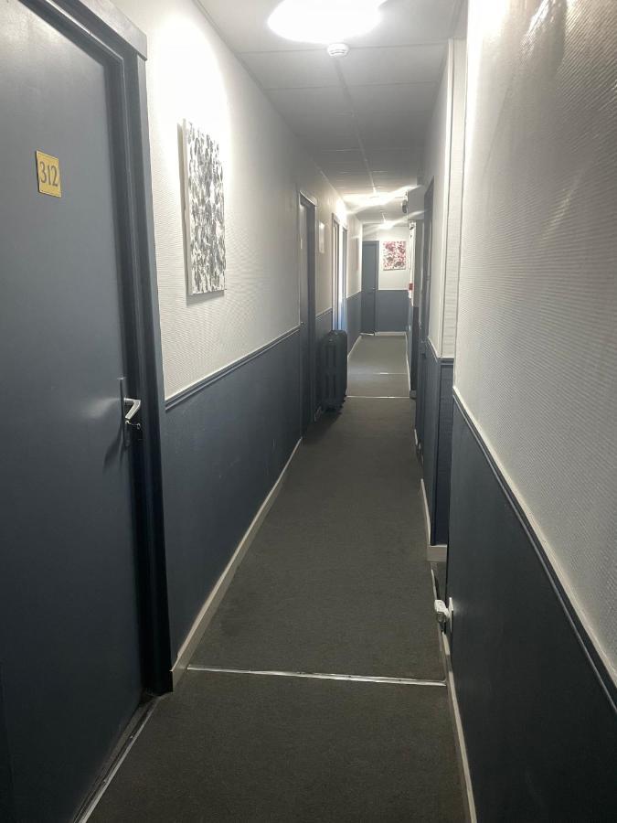 Hotel Le Celtic Montluçon Zewnętrze zdjęcie