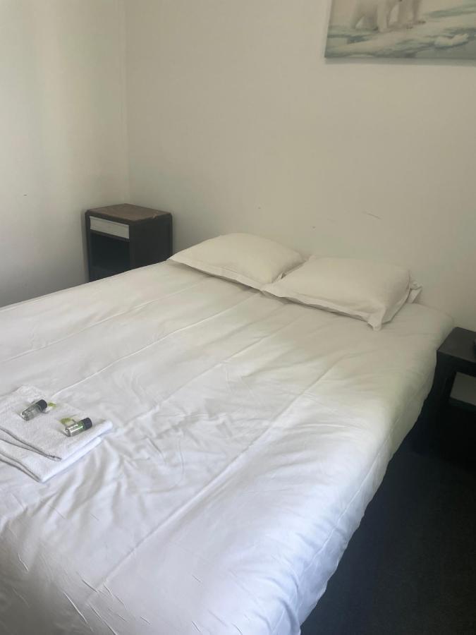 Hotel Le Celtic Montluçon Zewnętrze zdjęcie