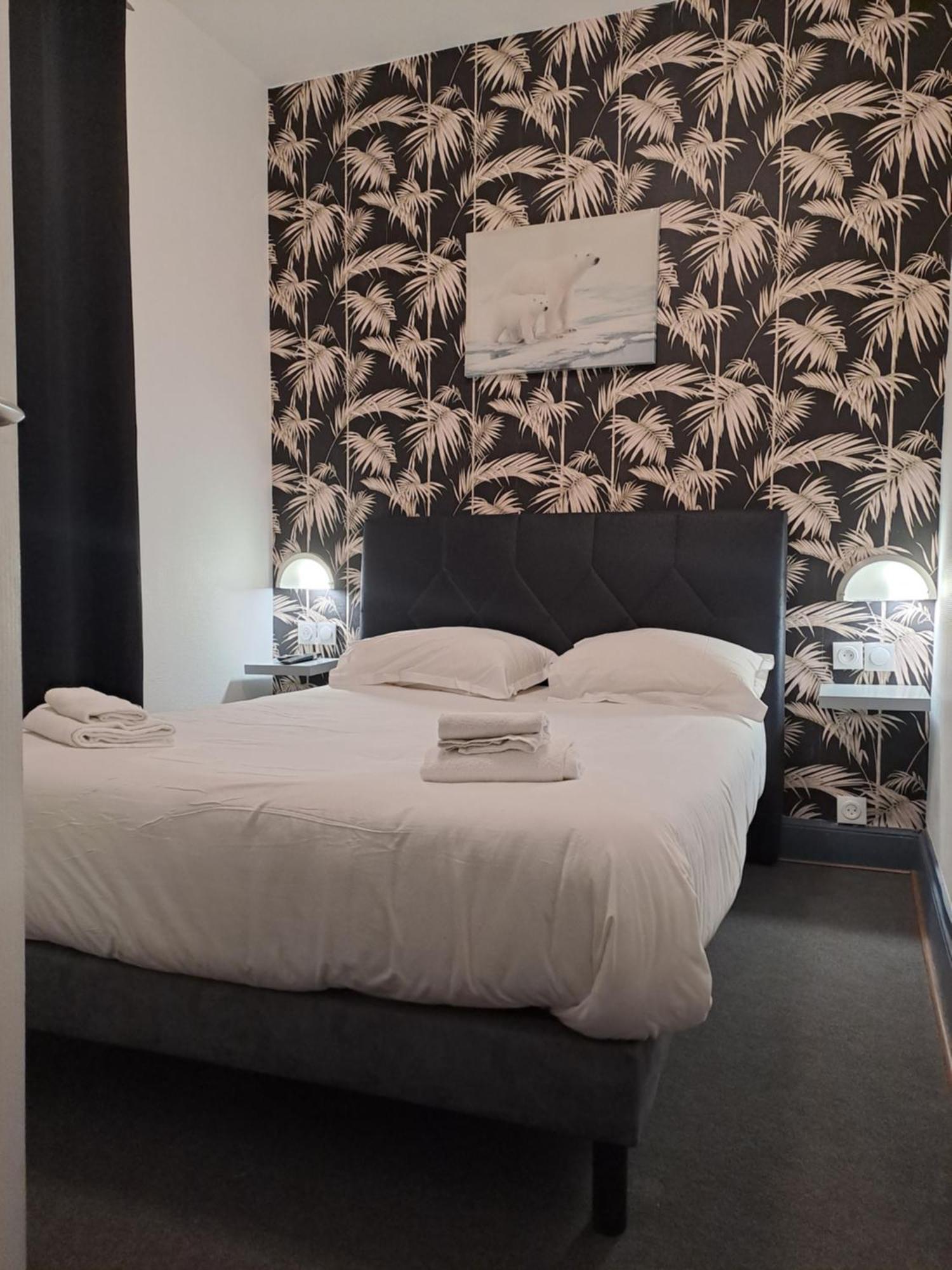 Hotel Le Celtic Montluçon Zewnętrze zdjęcie