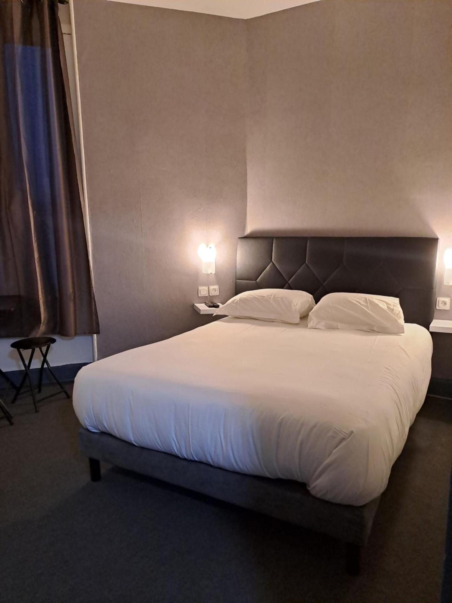 Hotel Le Celtic Montluçon Zewnętrze zdjęcie