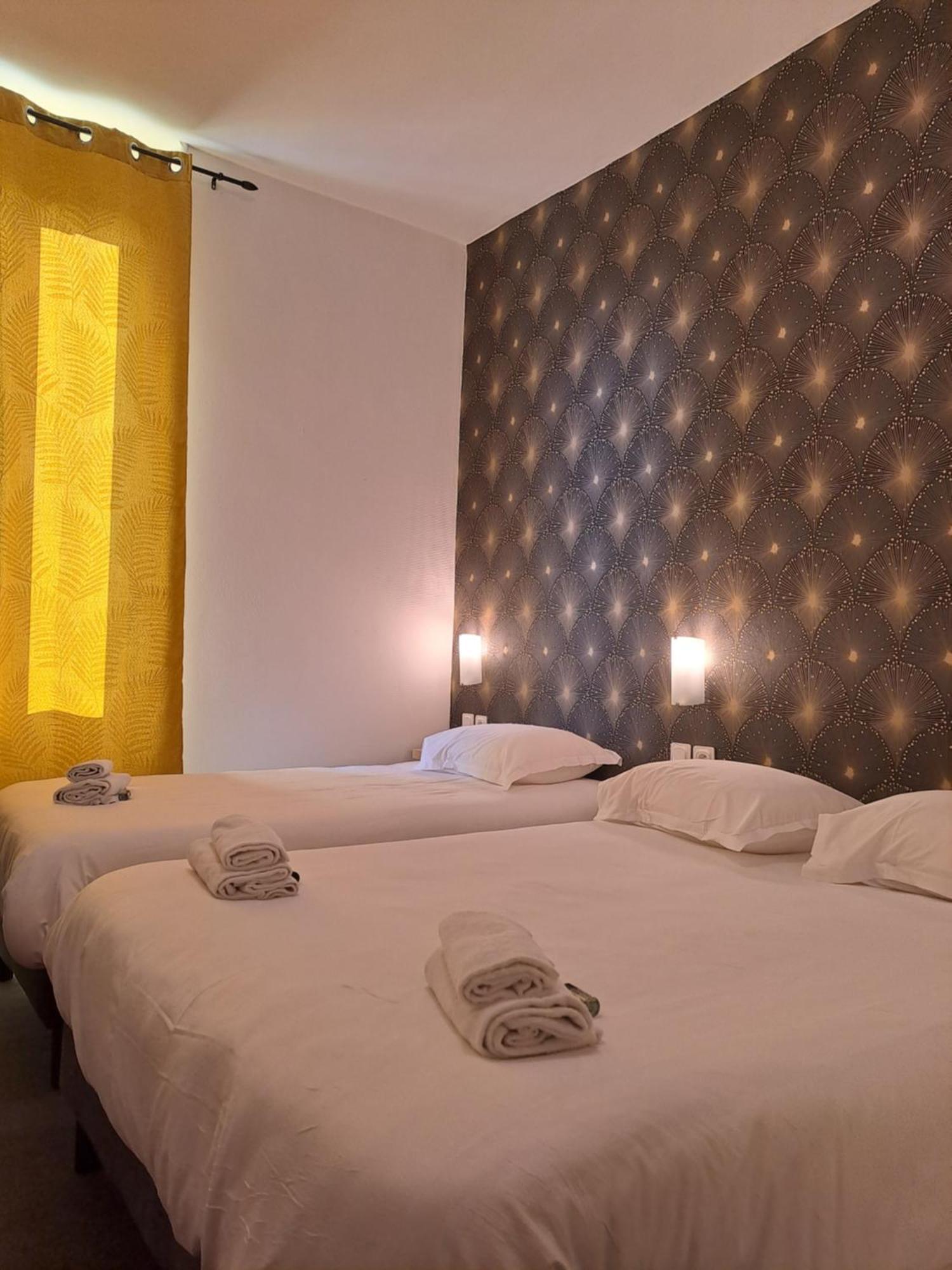 Hotel Le Celtic Montluçon Zewnętrze zdjęcie